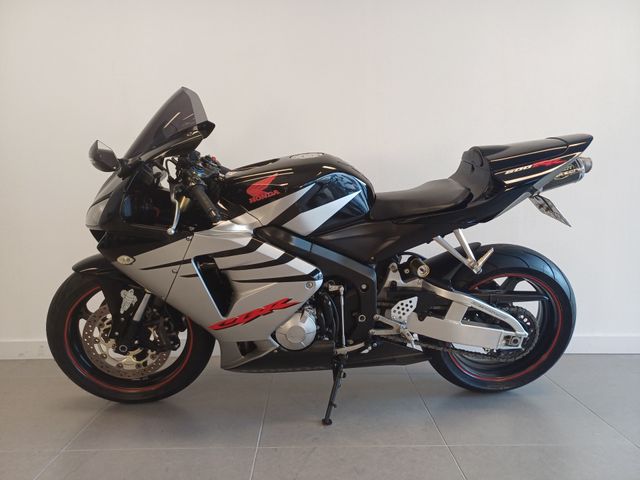 honda - cbr-600-rr