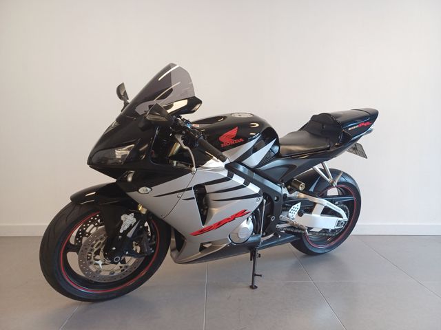 honda - cbr-600-rr