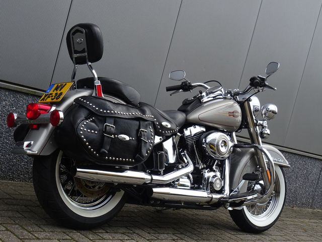 harley-davidson - heritage-softail-classic-flstc