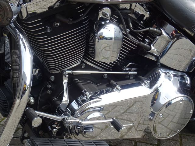 harley-davidson - heritage-softail-classic-flstc