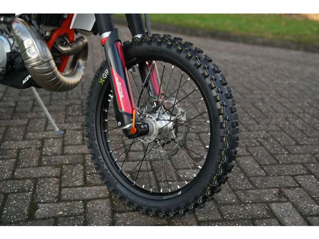 ktm - 300-exc-tpi-six-days