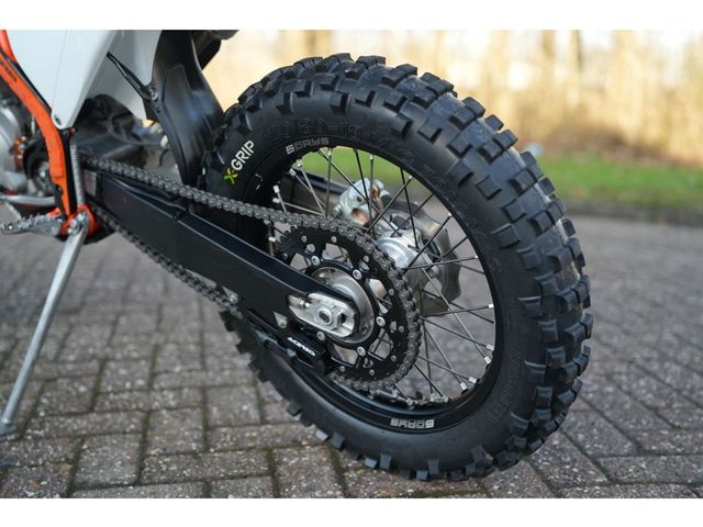 ktm - 300-exc-tpi-six-days