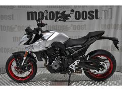 SUZUKI GSX-8S