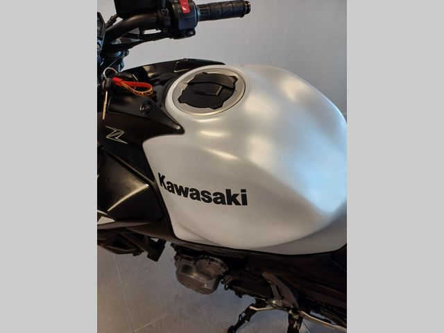 kawasaki - z650-abs