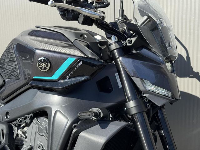 yamaha - mt-09-y-amt