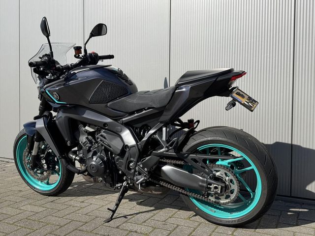 yamaha - mt-09-y-amt