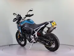 BMW F 900 GS Snapper Rocks Blue Matt Akrapovic 2026 occasion – foto 6 van 16