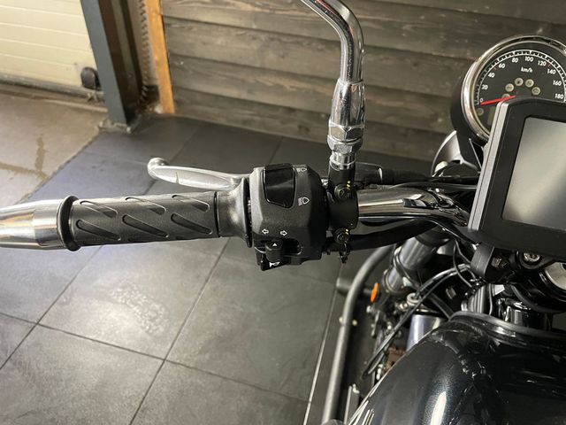 moto-guzzi - v-7-special