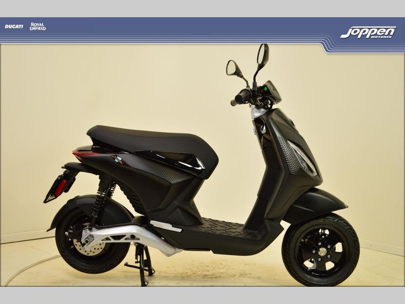 Piaggio 1plus45kmh 2023 occasion