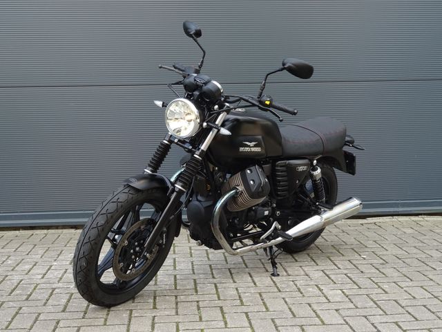 moto-guzzi - v-7-stone