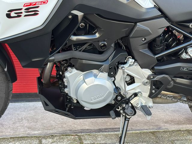 bmw - f-750-gs