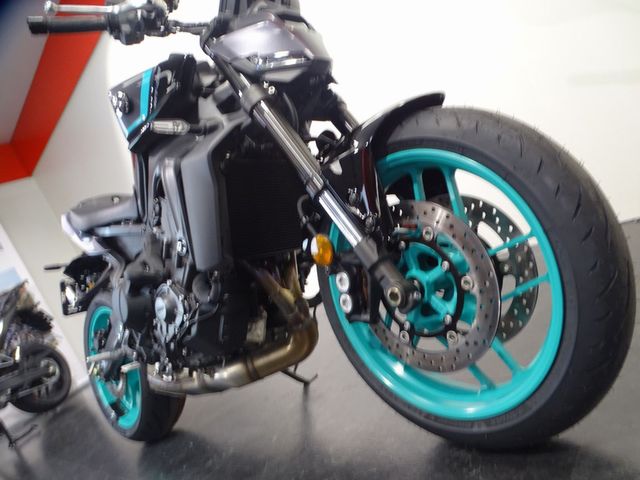 yamaha - mt-09-y-amt