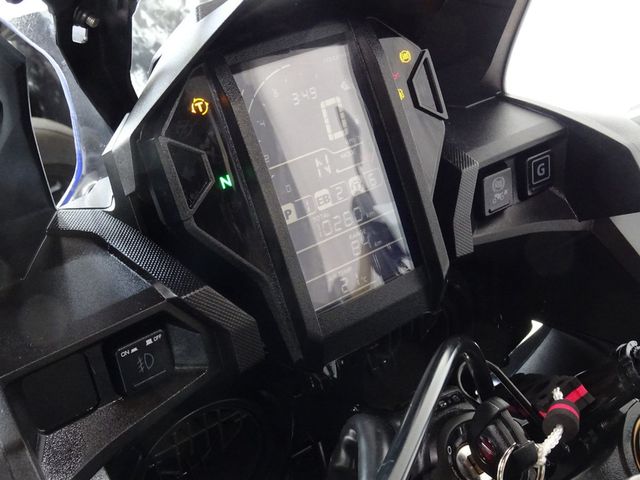 honda - crf-1000-l-africa-twin-adventure-sports