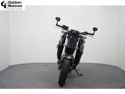 SUZUKI GSX-S 950 – foto 3