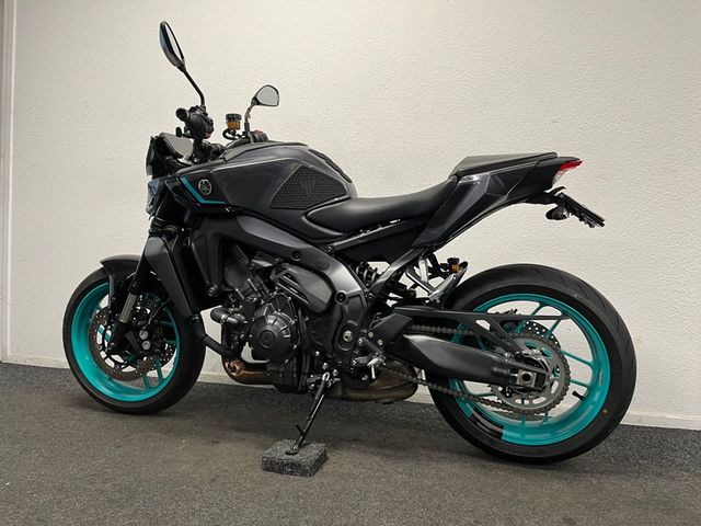 yamaha - mt-09-y-amt