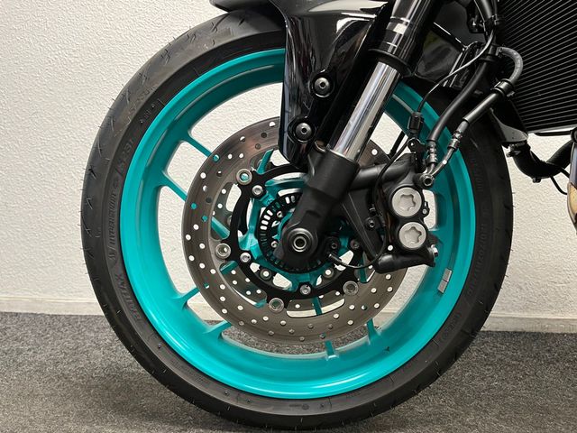 yamaha - mt-09-y-amt