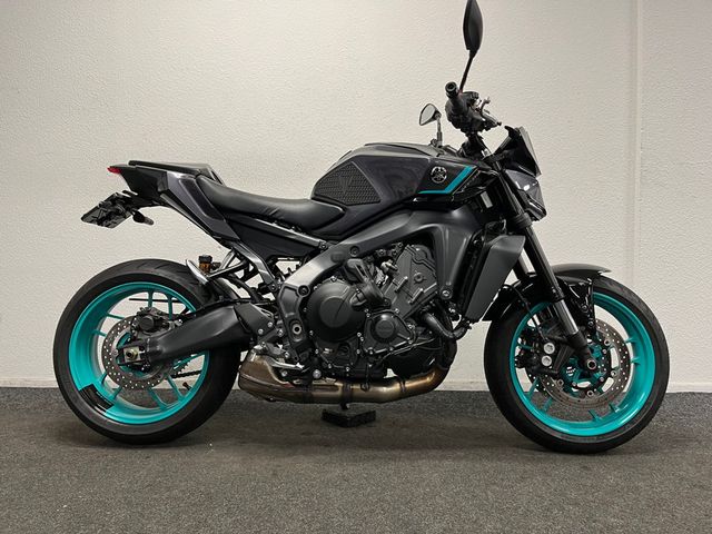 yamaha - mt-09-y-amt