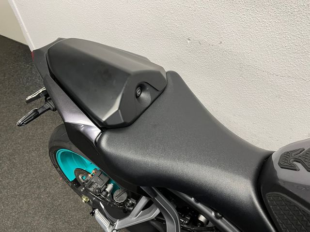 yamaha - mt-09-y-amt