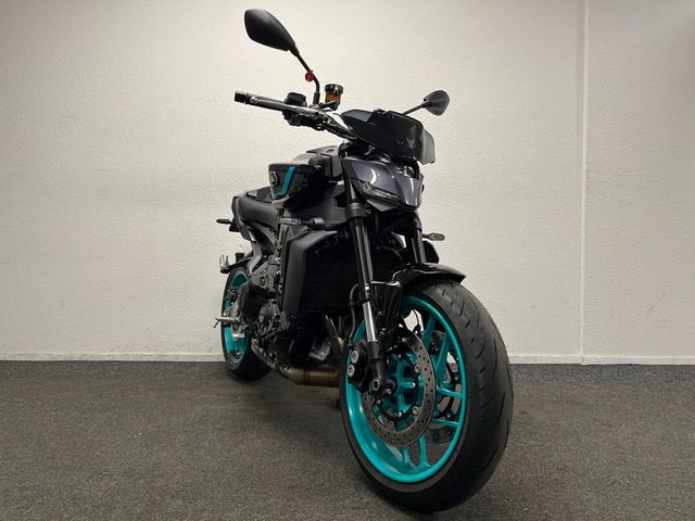 yamaha - mt-09-y-amt