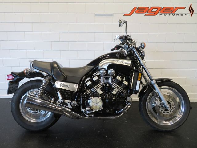 yamaha - vmx-1200-v-max