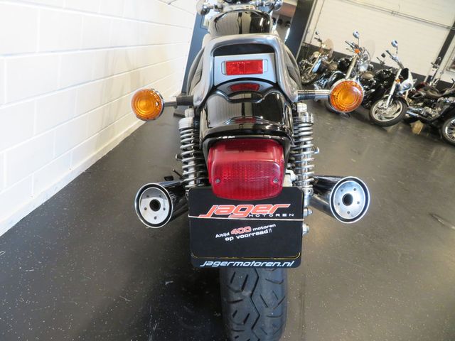 yamaha - vmx-1200-v-max