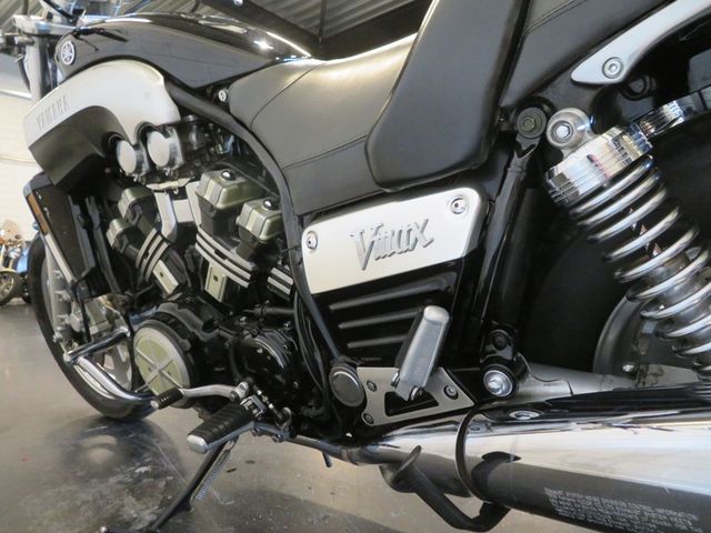yamaha - vmx-1200-v-max