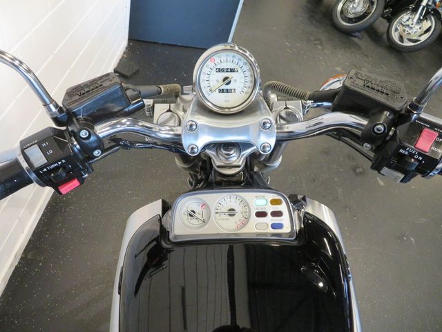 yamaha - vmx-1200-v-max