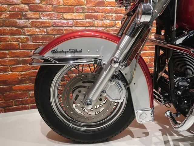 harley-davidson - heritage-softail-classic-flstc