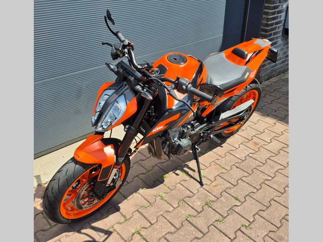 ktm - 890-duke-gp