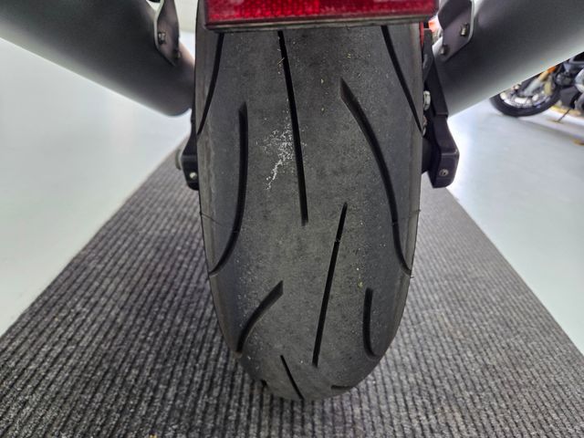 moto-guzzi - v-11-sport-scura