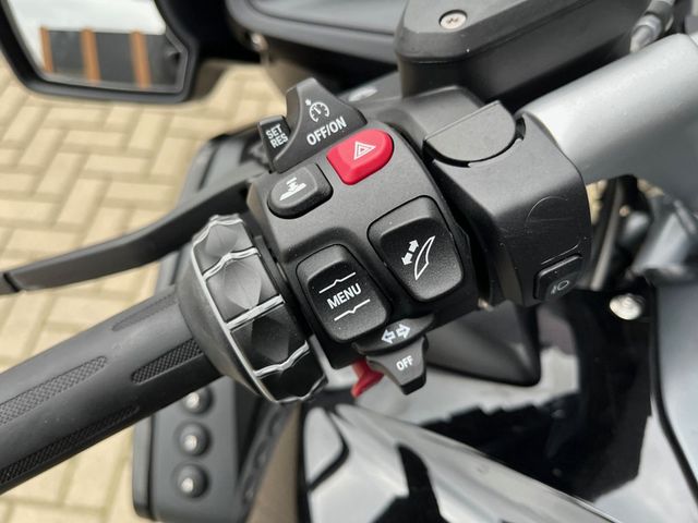 bmw - r-1250-rt