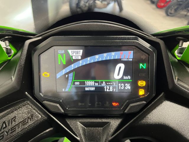 kawasaki - ninja-zx-4rr