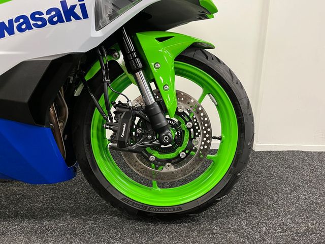 kawasaki - ninja-zx-4rr