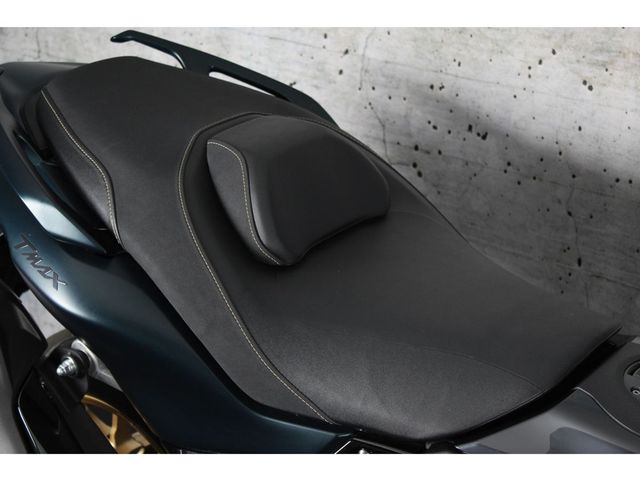 yamaha - tmax-tech-max-560