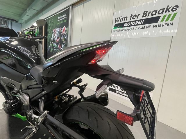 kawasaki - z900-se-performance