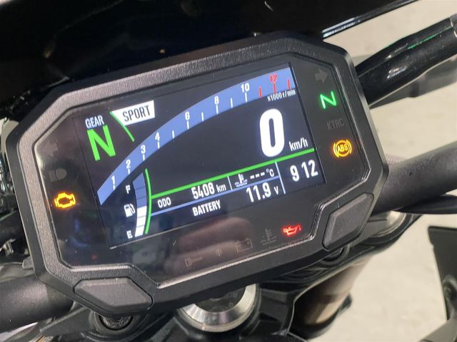 kawasaki - z900-se-performance