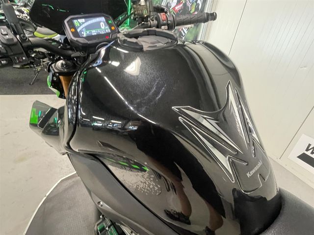 kawasaki - z900-se-performance