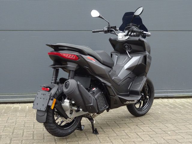 aprilia - sr-gt-200