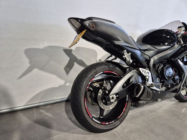 suzuki - gsx-r-600