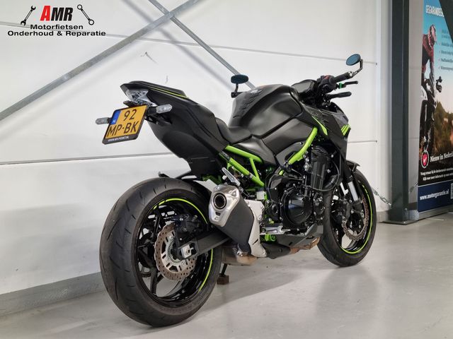 kawasaki - z900