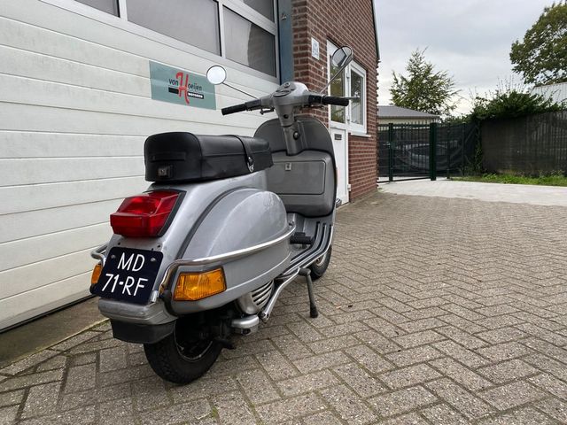 vespa - sprint-p150x