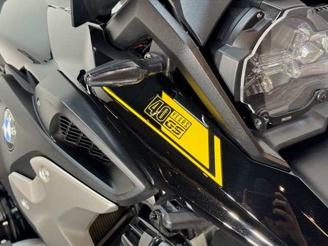 bmw - r-1250-gs-40-years-gs-edition
