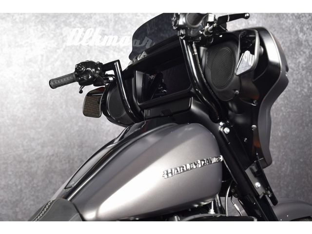 harley-davidson - flhxu-street-glide-ultra