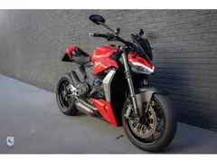 Ducati Streetfighter V2 / Akrapovic / BTW 2023 occasion – foto 3 van 20