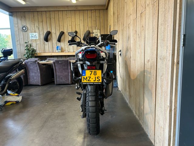 honda - crf-1100-l-africa-twin-dct