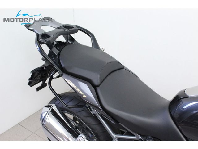 bmw - r-1200-r
