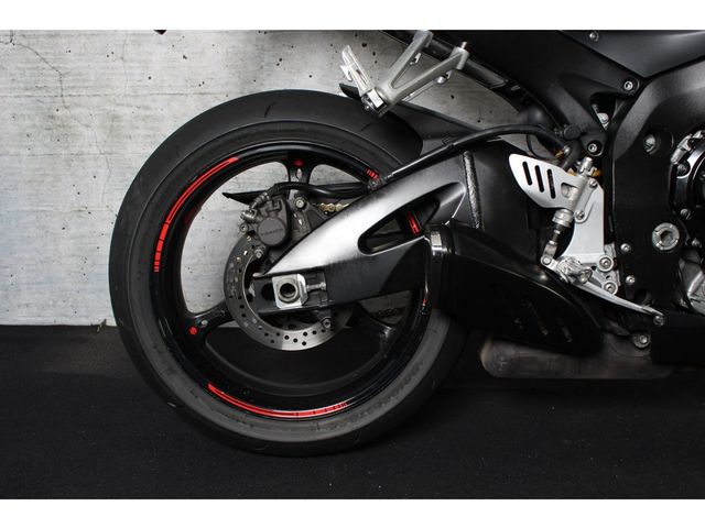 suzuki - gsx-r-750