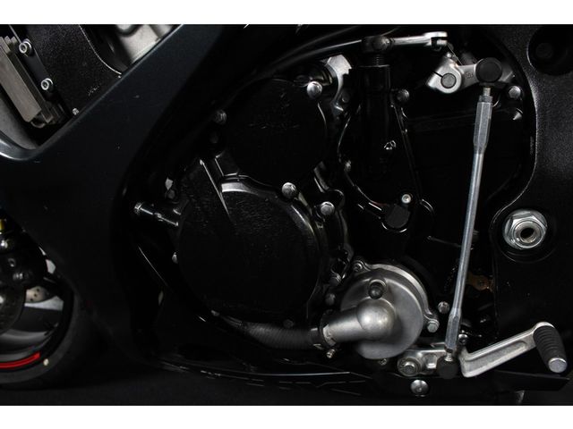 suzuki - gsx-r-750