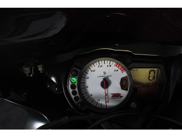 suzuki - gsx-r-750