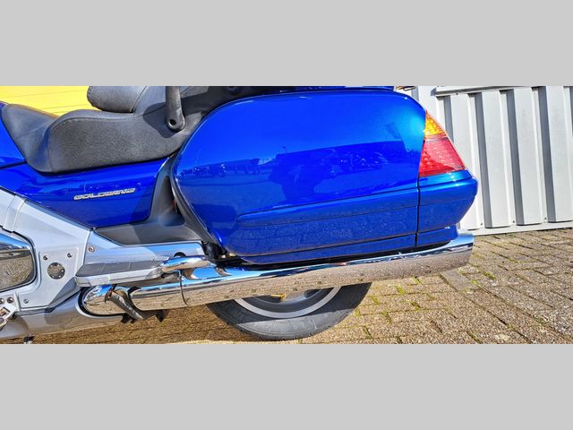 honda - gl-1800-goldwing